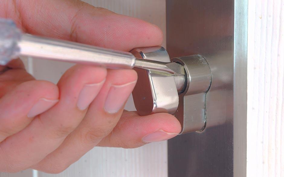 verrou porte pas cher Palaiseau